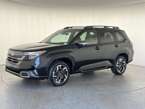 Used 2025 Subaru Forester Limited w/ Popular Package #2 AWD/4WD image 9