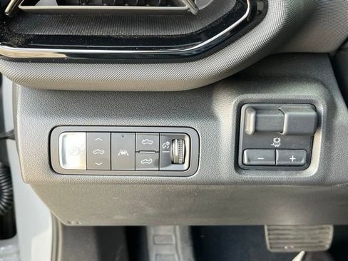 Used 2025 Chevrolet Silverado EV RST image 23