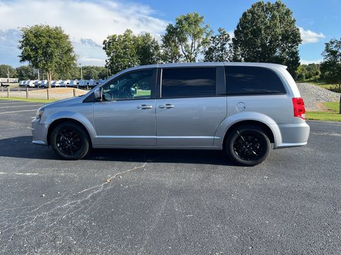 Used 2020 Dodge Grand Caravan GT FWD image 8