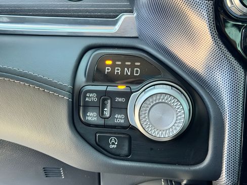 Used 2022 RAM 1500 Limited AWD/4WD image 16