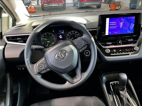 Used 2024 Toyota Corolla LE image 17