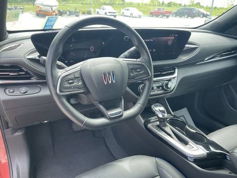 Used 2024 Buick Envista Sport Touring w/ Convenience II Package FWD image 19