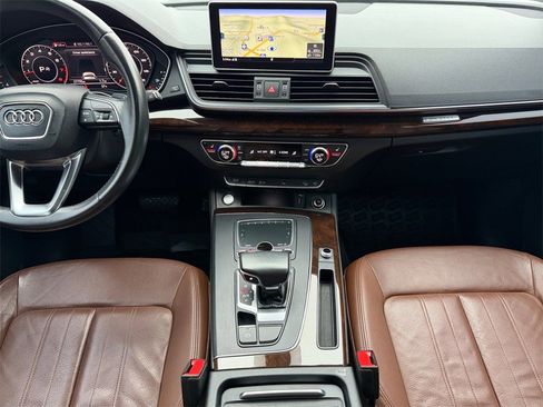 Used 2019 Audi Q5 2.0T Premium Plus w/ Premium Plus Package image 26