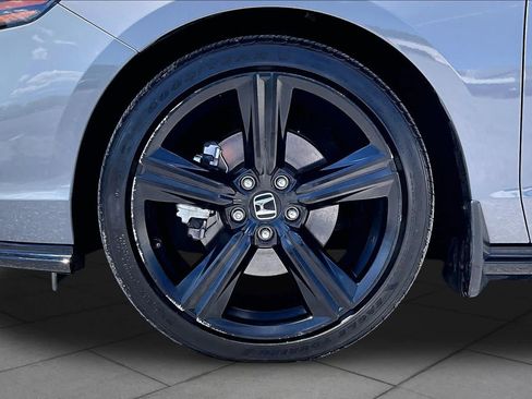 Certified 2024 Honda Accord Sport image 11