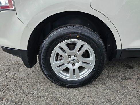 Used 2010 Ford Edge SE FWD image 5