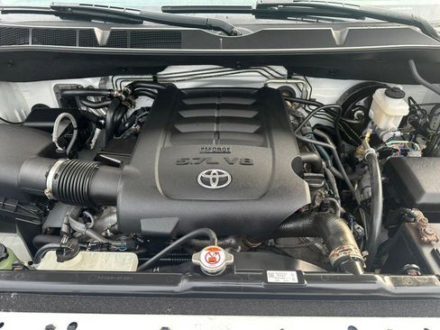 Used 2019 Toyota Sequoia SR5 image 34
