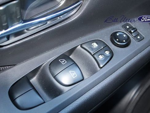 Used 2022 Nissan Kicks SV image 20