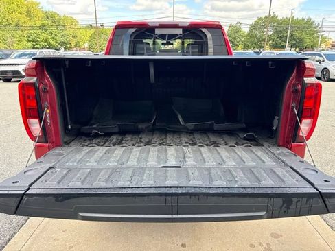 Used 2022 GMC Sierra 1500 Elevation w/ Preferred Package AWD/4WD image 18