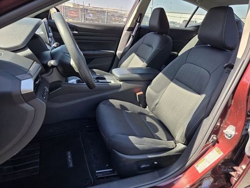 Certified 2025 Nissan Altima 2.5 SV image 5