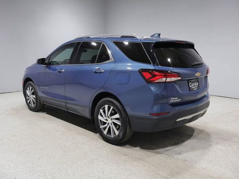 Used 2024 Chevrolet Equinox Premier AWD/4WD image 4