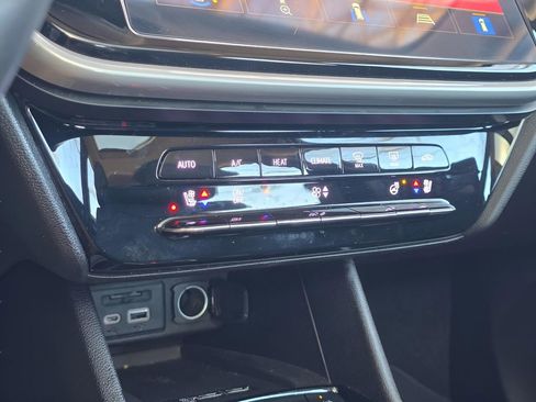 Used 2023 Chevrolet Bolt EUV Premier w/ Sun & Sound Package image 24