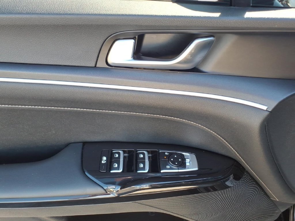 Used 2025 Kia K5 GT-Line AWD/4WD image 21