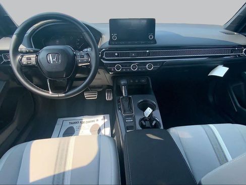 Used 2025 Honda Civic Sport image 16
