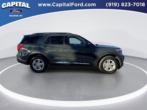 Used 2023 Ford Explorer XLT image 9