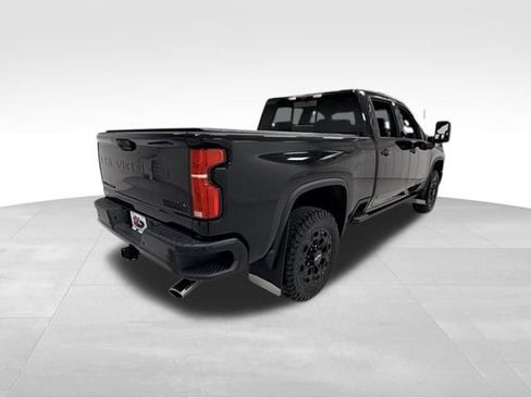 Used 2024 Chevrolet Silverado 2500 High Country w/ Midnight Edition AWD/4WD image 5