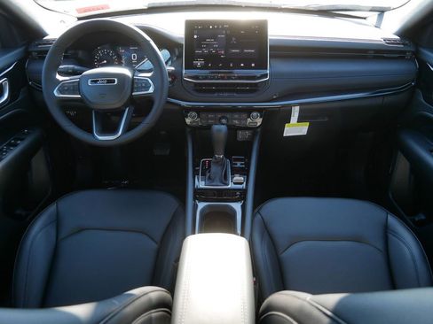 New 2026 Jeep Compass Limited image 9