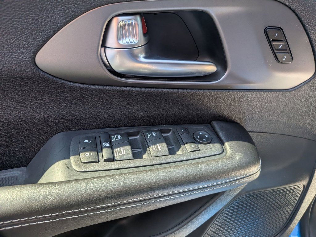 New 2027 Chrysler Pacifica Select FWD image 12