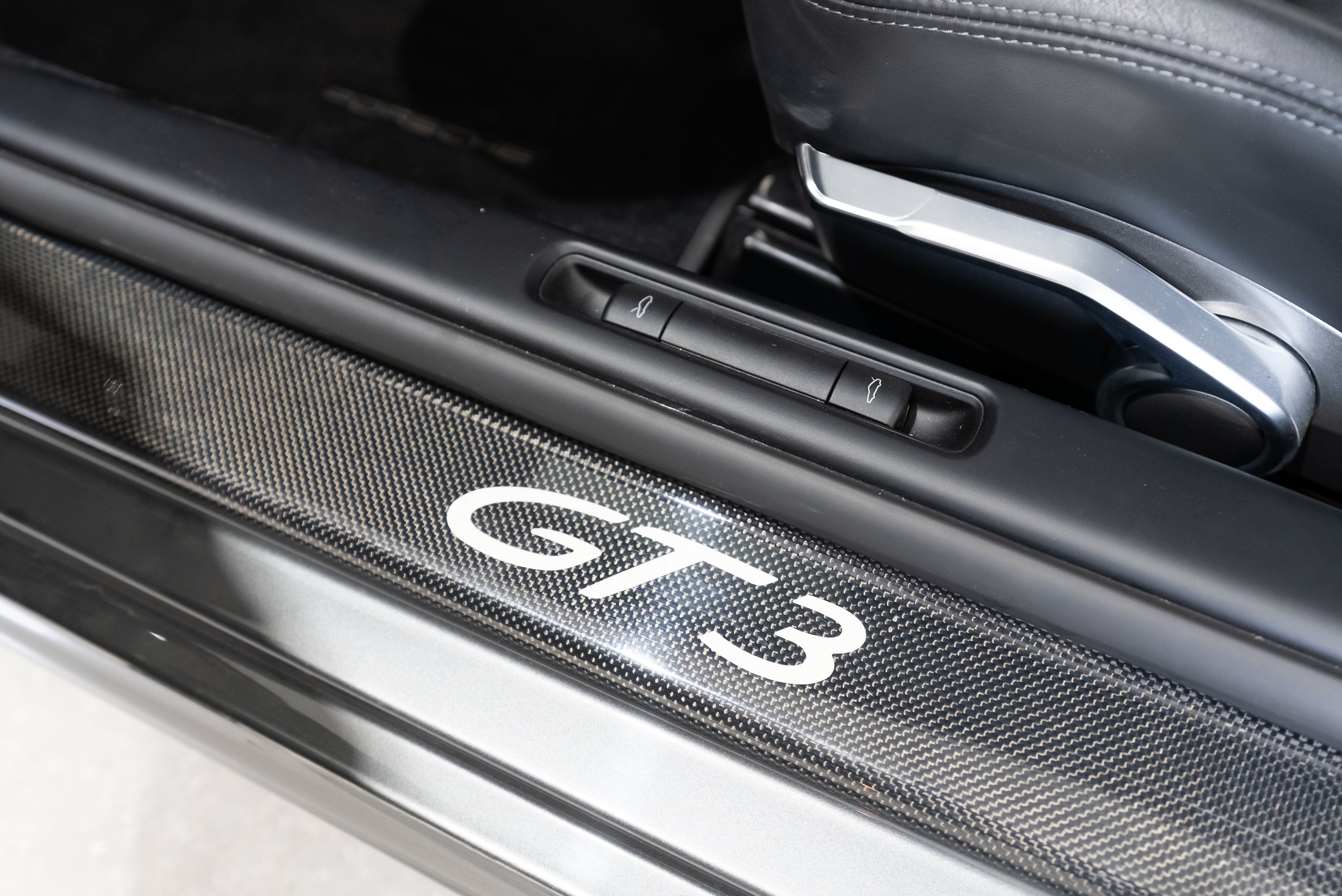 Used 2011 Porsche 911 GT3 RWD image 53