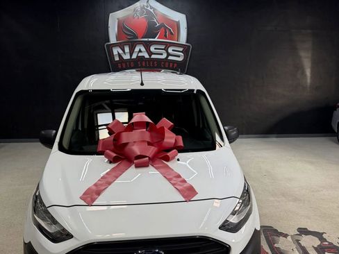 Used 2022 Ford Transit Connect XL image 4