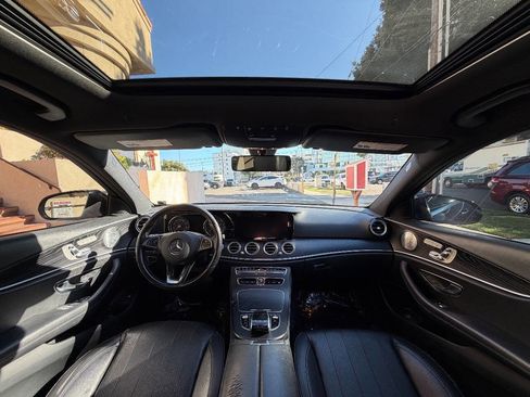 Used 2018 Mercedes-Benz E 300 w/ Premium 1 Package image 9