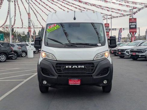 Used 2025 RAM ProMaster 2500 w/ Convenience Group image 2