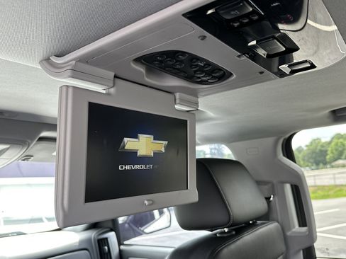 Used 2018 Chevrolet Silverado 1500 LTZ Z71 AWD/4WD image 16