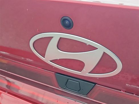 Used 2024 Hyundai Elantra SEL w/ Convenience Package image 7
