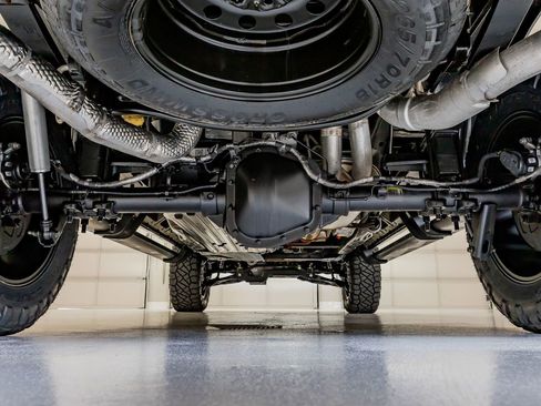 Used 2025 Ford F150 Lariat w/ Equipment Group 502A High image 16