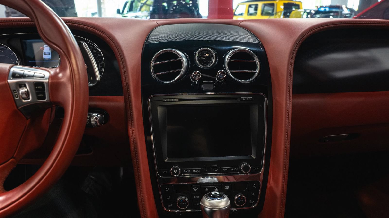 Used 2018 Bentley Flying Spur S W12 AWD/4WD image 15