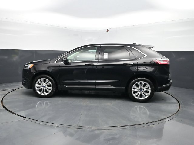 Used 2022 Ford Edge Titanium w/ Equipment Group 301A AWD/4WD image 5