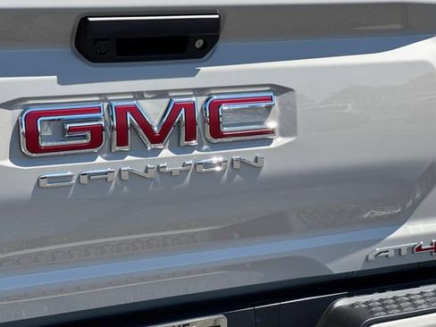 New 2026 GMC Canyon AT4 AWD/4WD image 32