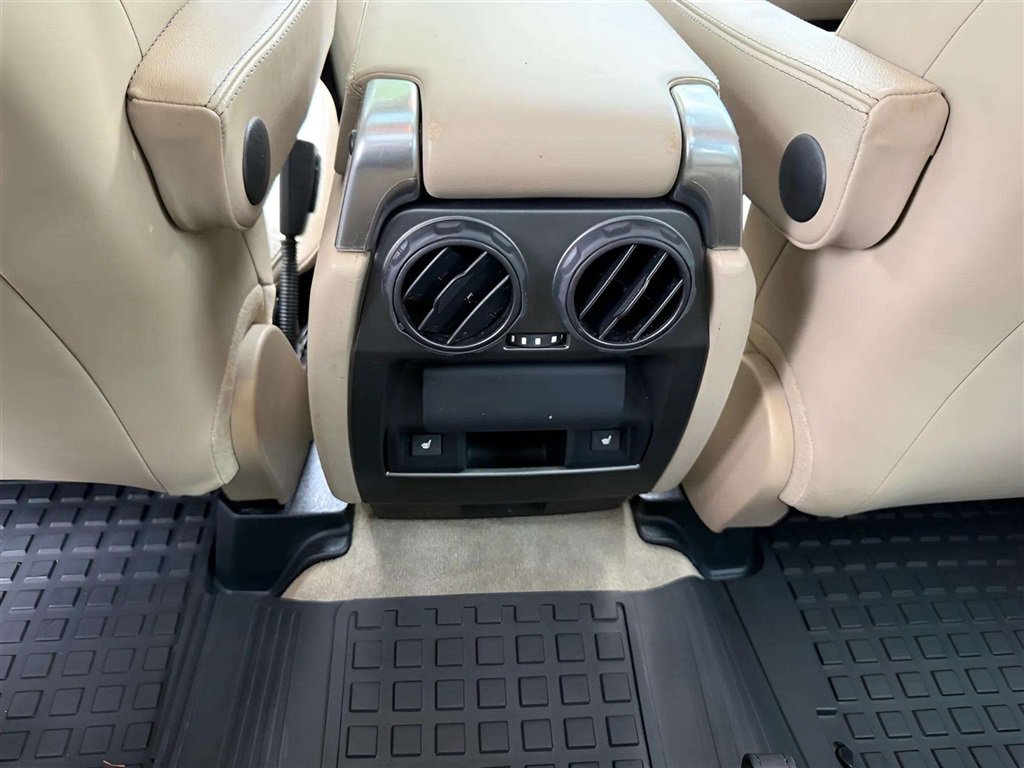 Used 2016 Land Rover LR4 HSE LUX AWD/4WD image 24