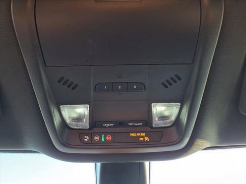 Used 2024 Buick Enclave Premium image 81