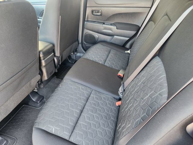 Used 2024 Mitsubishi Outlander Sport ES AWD/4WD image 30