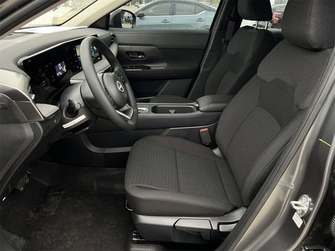 New 2026 Nissan Kicks S image 13