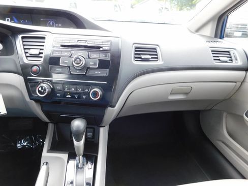 Used 2013 Honda Civic LX image 7