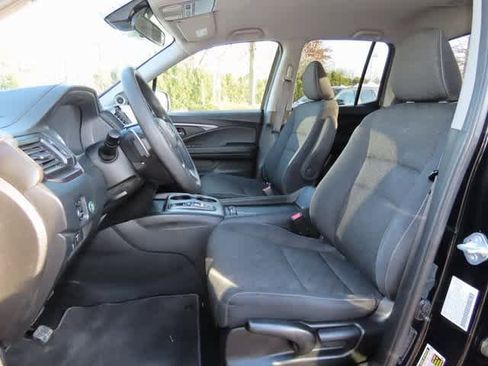 Certified 2021 Honda Ridgeline Sport image 13