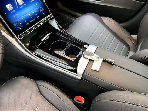 New 2026 Mercedes-Benz C 300 Sedan image 7