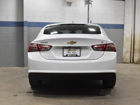 Used 2022 Chevrolet Malibu LT FWD image 25