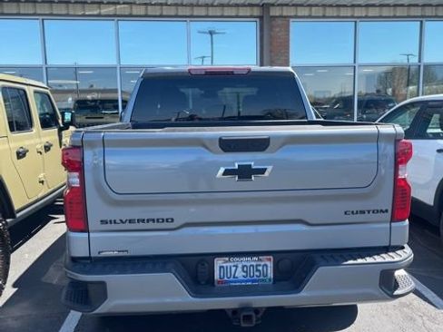 Used 2024 Chevrolet Silverado 1500 Custom w/ Turbomax Blackout Package image 12