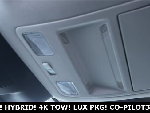 New 2025 Ford Maverick XLT w/ Equipment Group 301A image 19