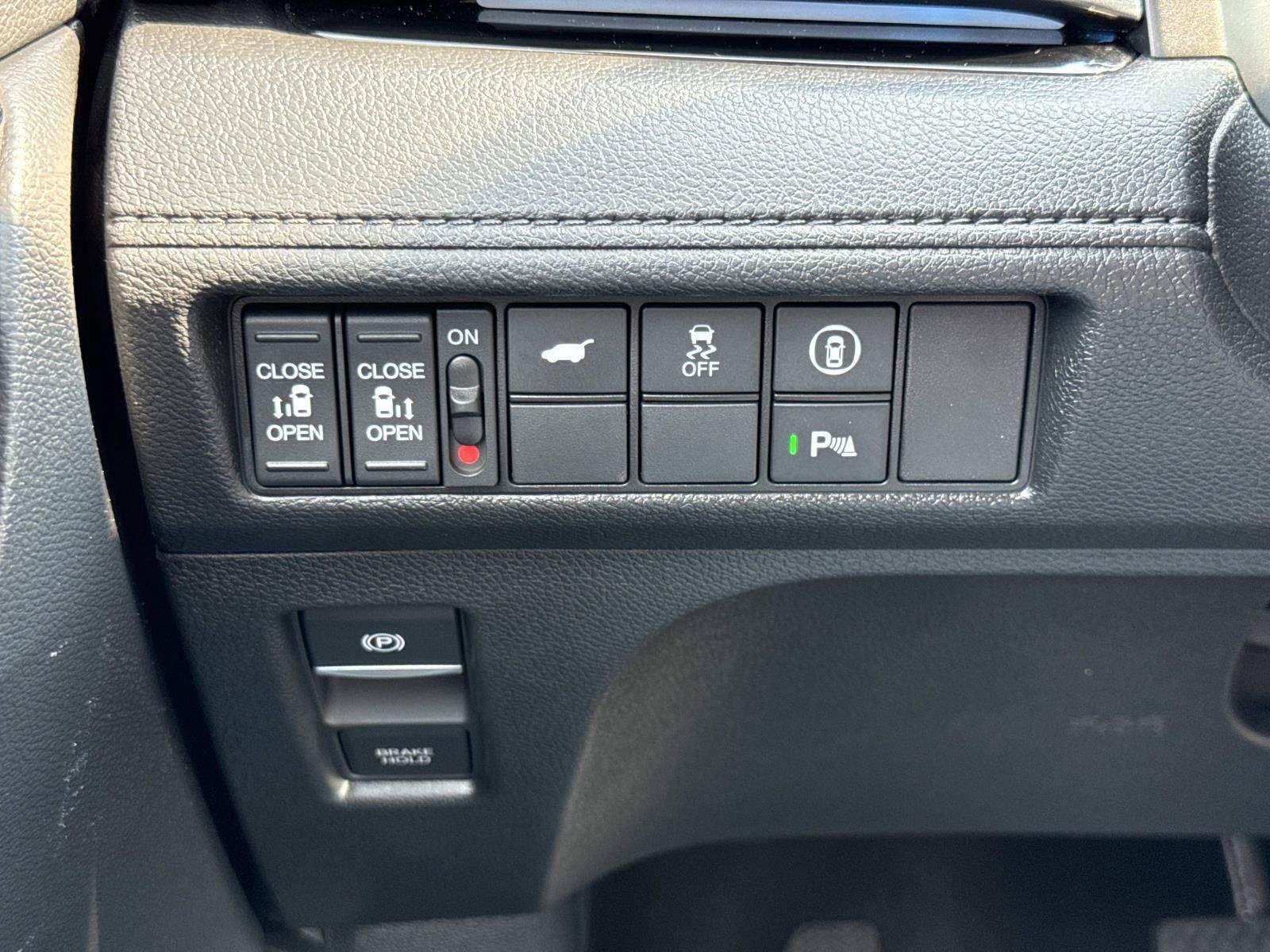 Used 2024 Honda Odyssey Elite image 14