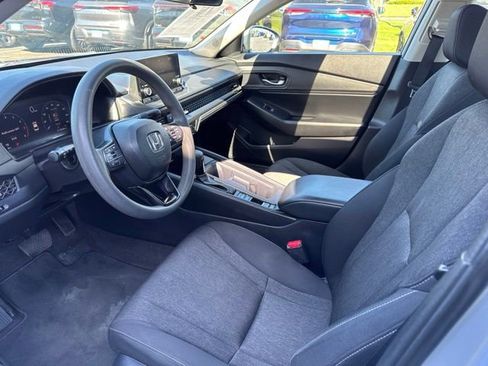 Used 2023 Honda Accord EX image 6