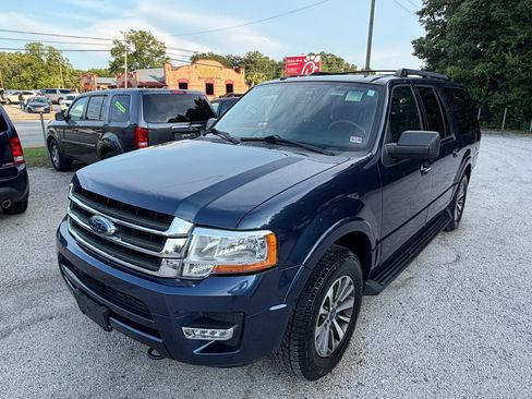 Used 2017 Ford Expedition EL XLT w/ Equipment Group 202A AWD/4WD image 6
