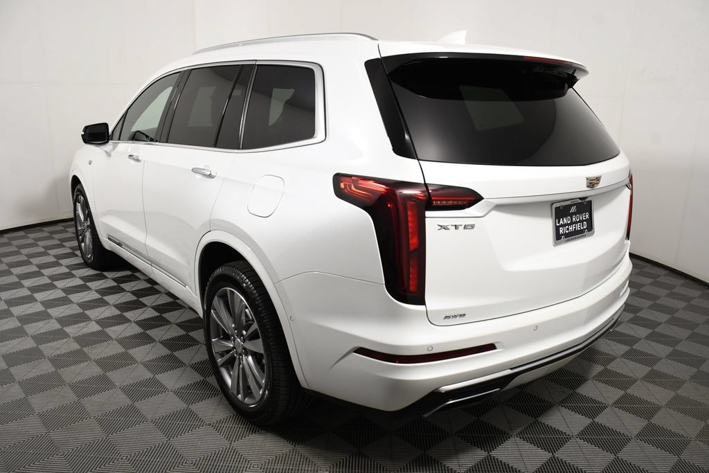 Used 2023 Cadillac XT6 Premium Luxury w/ Technology Package AWD/4WD image 4