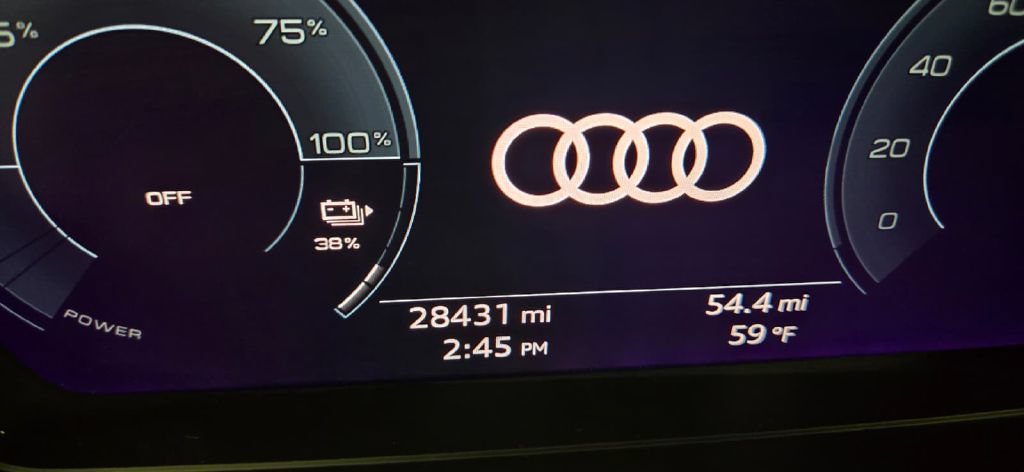 Used 2024 Audi Q4 e-tron Premium w/ Convenience Package AWD/4WD image 9