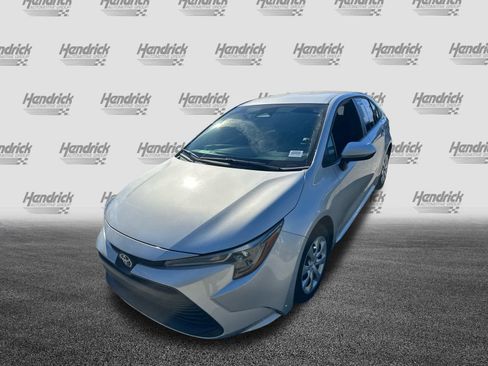 Used 2023 Toyota Corolla LE image 7