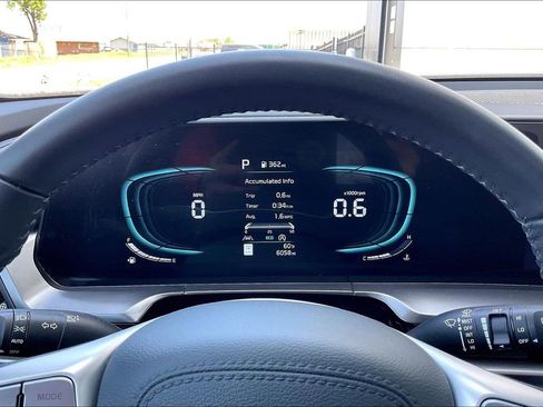 Used 2025 Kia Telluride S AWD/4WD image 20