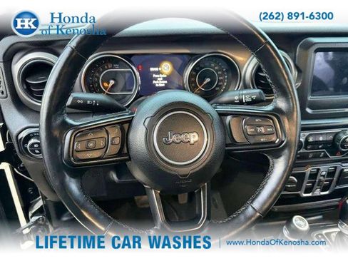 Used 2020 Jeep Gladiator Sport w/ Technology Group image 25