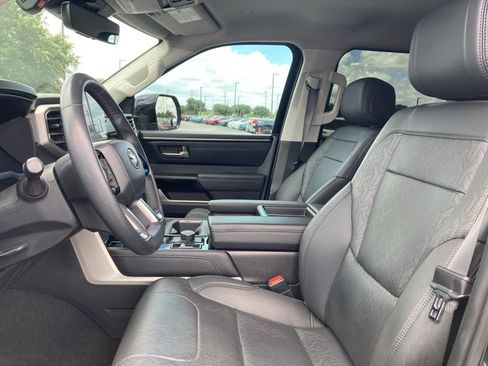 Used 2023 Toyota Tundra Limited w/ Power Package AWD/4WD image 10